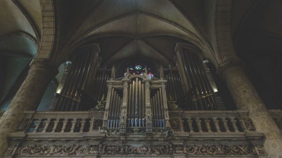 34 organ inside luxembourg church
