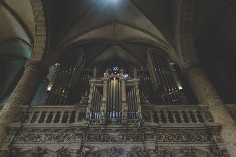 34 organ inside luxembourg church