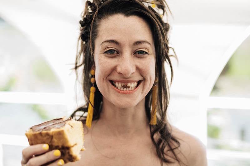 bride with nutella in her teeth