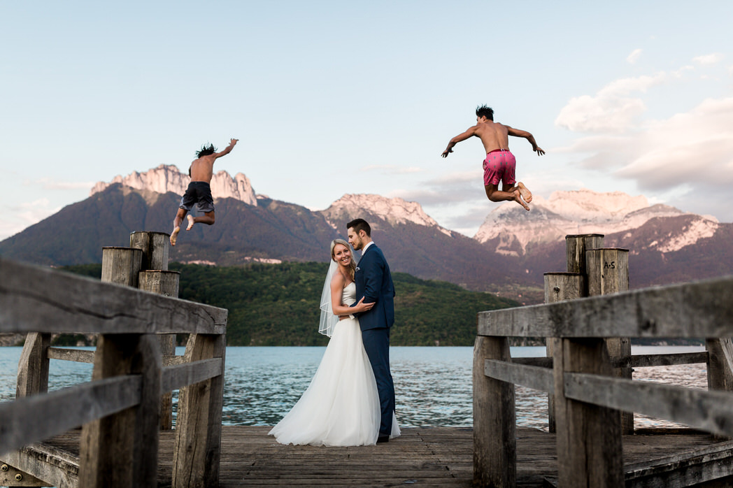 séance après mariage au lac d'Annecy