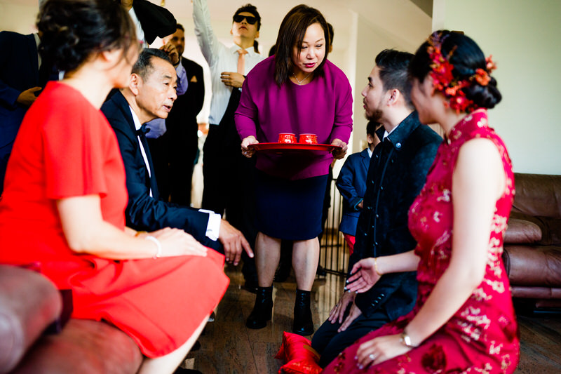 tea ceremony during chinese wedding