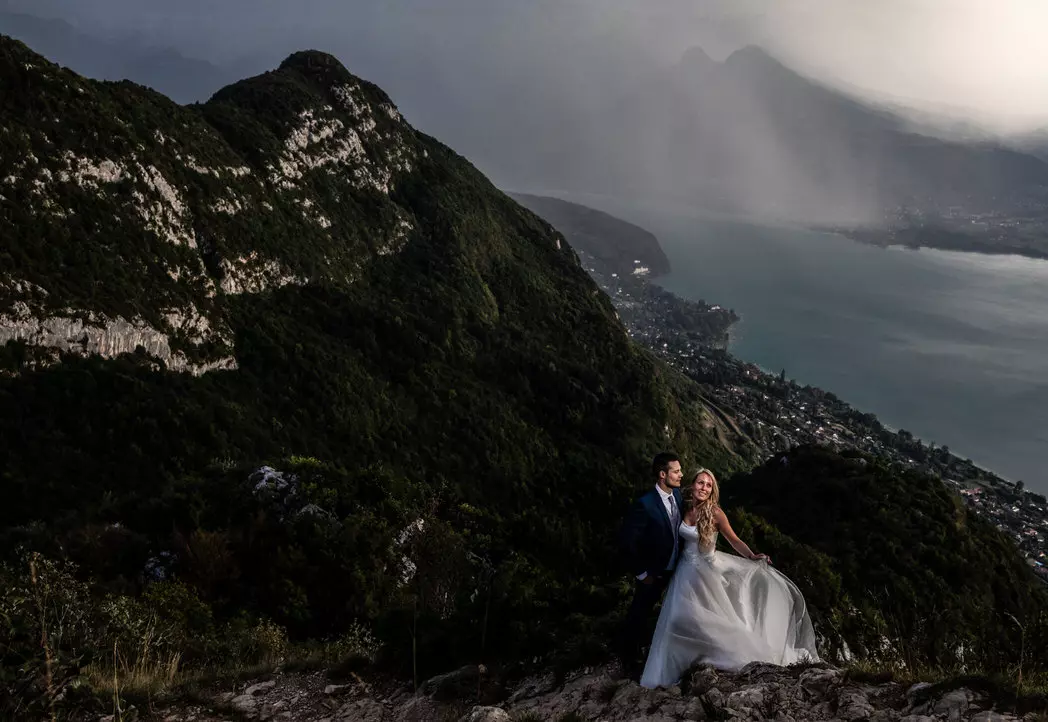 séance après mariage dans les Alpes